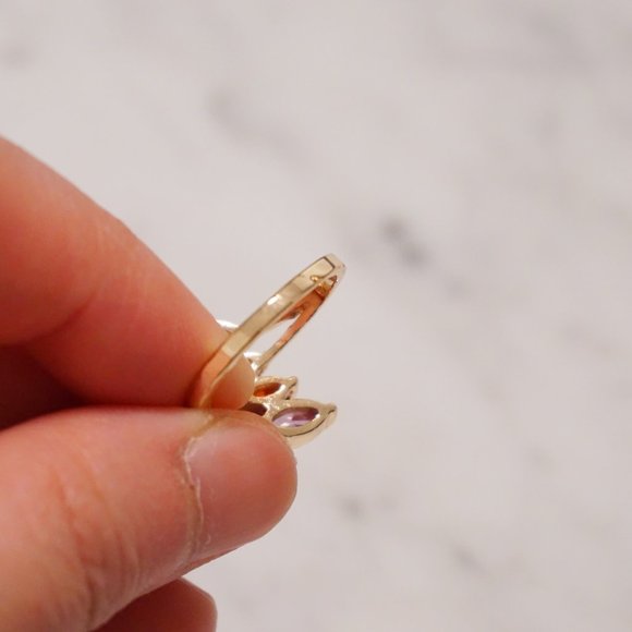 Gold Ring with 4 Multi Colour Stones - Picture 3 of 4